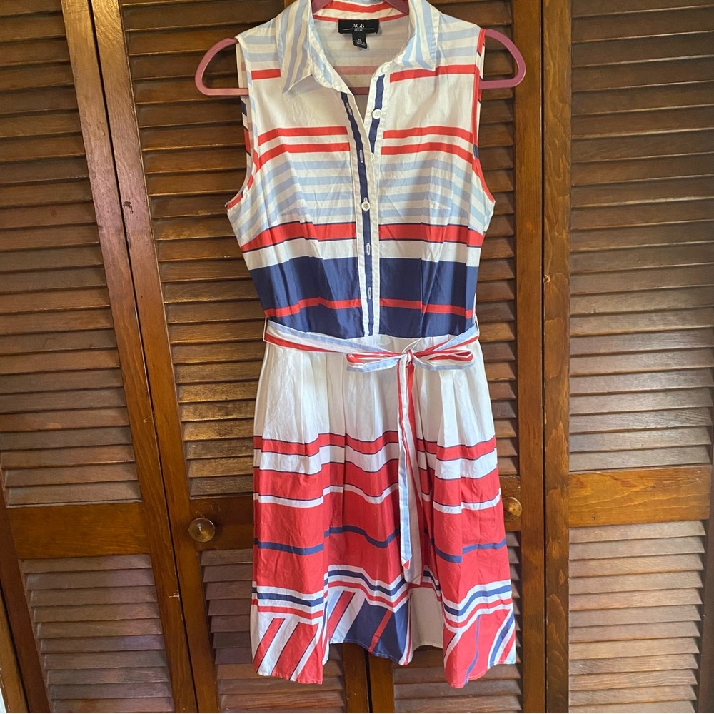 Women’s tie-waist striped button front dress